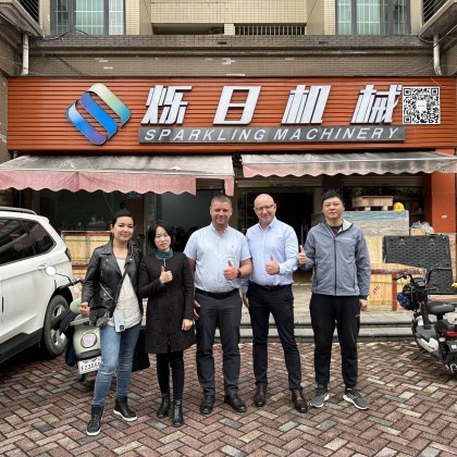 Перевод на переговорах с Поставщики запчастей