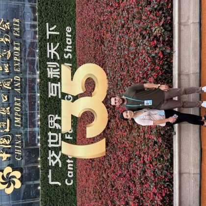 Переводчик Saida на выставке Кантонская 135 ярмарка