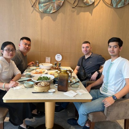 Проверка завода & обед. Производство меди и бронзы