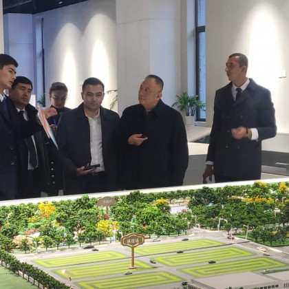 Перевод на заводе по производсту оборудования переработки мусора