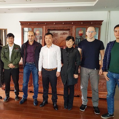 Перевод на заводе по производству электродвигателей