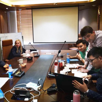 Перевод на переговорах с заводом по производству автоматизированных складов