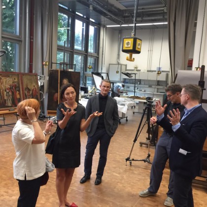 Перевод на переговорах с Баварским национальным музеем