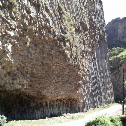 Экскурсия в Ущелье Гарни, "Каменная симфония"