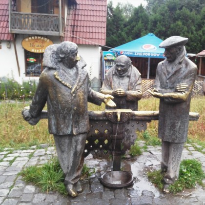 Экскурсия в городе Дилижан, памятник героям фильма Мимино