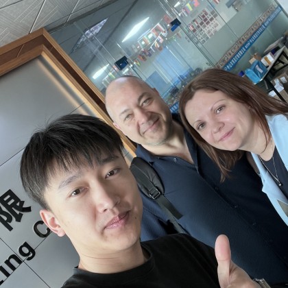 Перевод на заводе Посещение завода