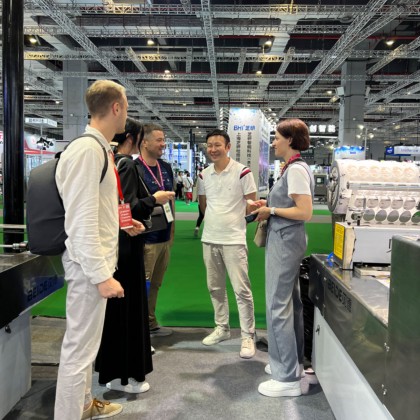 Перевод на переговорах с китайскими поставщиками и белорусскими покупателями