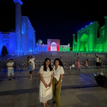 Экскурсия  вечернее световое шоу  в площади Регистан