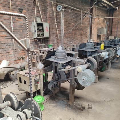 Перевод на заводе по производству металлических изделий