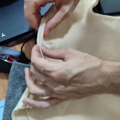 Перевод на рынке шерстяных одежд