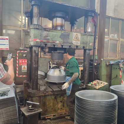 Перевод на заводе бентоносмесителей