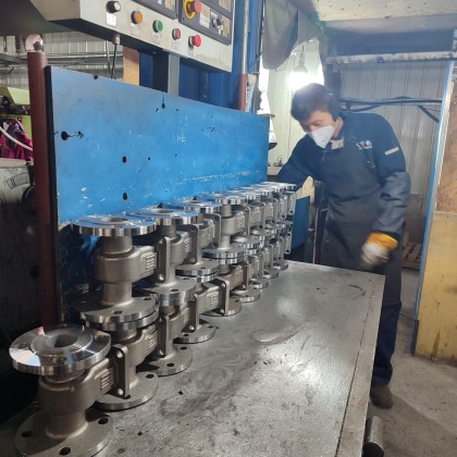 Перевод на заводе трубопроводной арматуры