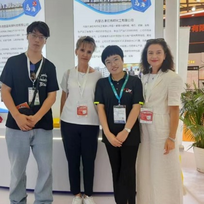 Переводчик Андрей на выставке ICIF China 2024 - выставка нефтехимической промышленности