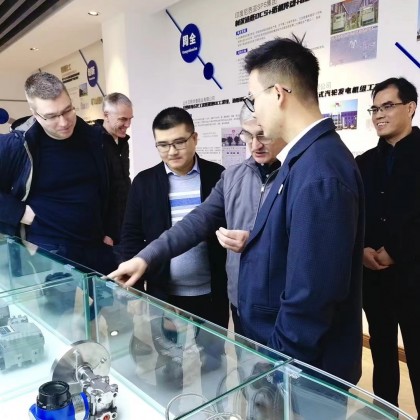 Проверка завода, производящего экструдер