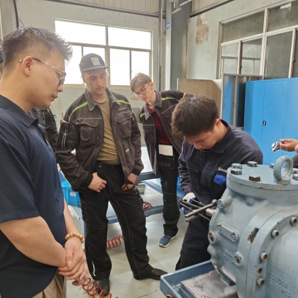 Перевод На курсах профессиональной подготовки компрессоров