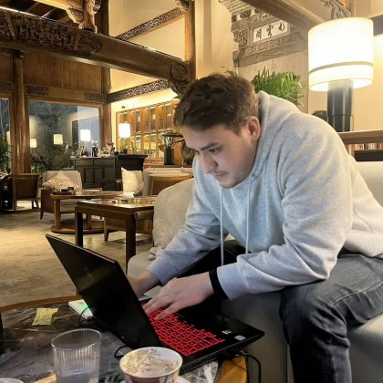 Перевод на переговорах с Benny