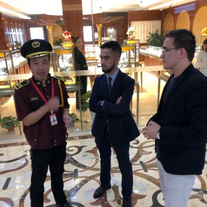 Перевод на переговорах с Бизнесмен