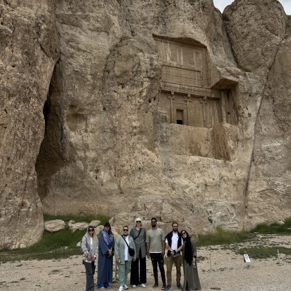 Переводчик farshidkouroshinezhad на выставке Проведение экскурсии в нагше Рустам