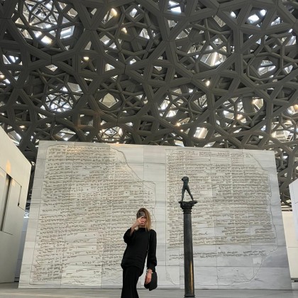 Переводчик Svetlana на выставке Art Dubai