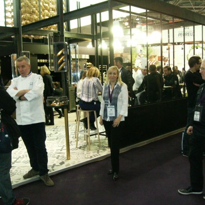 Переводчик Маргарита на выставке Sirha