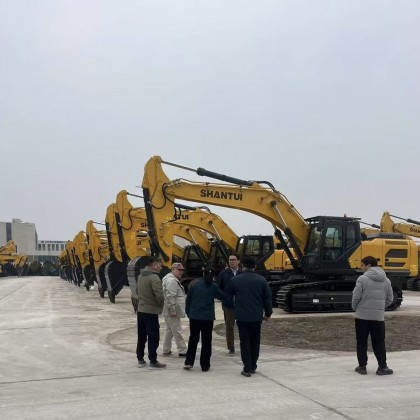 Перевод на заводе Посещение завода тяжелой техники Shantui