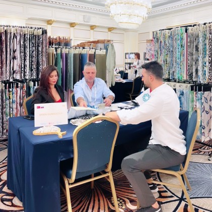 Переводчик Мехрибан на выставке В2в