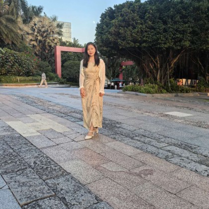 Переводчик masha на выставке CIOE