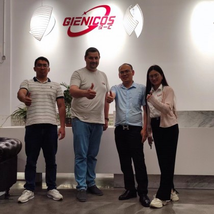 Перевод на заводе Посещения завода помады