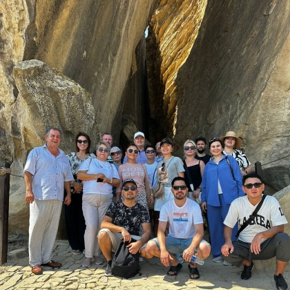 Экскурсия Гобустанский заповедник