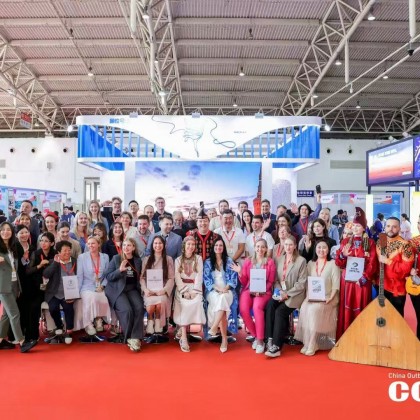 Перевод на выставке по международному Туризму