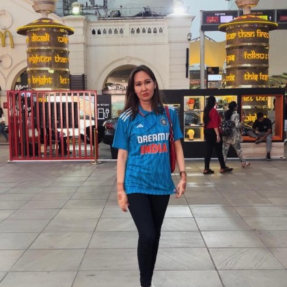 Переводчик namasteindiie на выставке EXPO