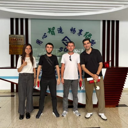 Перевод на переговорах с Jiangsu smart green charging tec