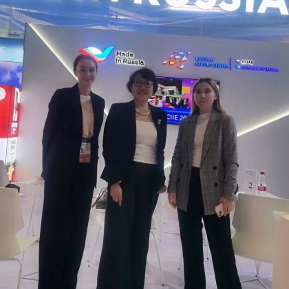 Перевод на выставке CIIE
