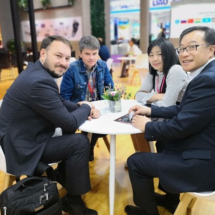 Переводчик Natasha на выставке Переговор с Уральской ТПП