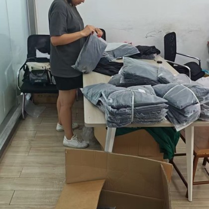 Перевод на заводе Инспекция товара