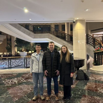 Переводчик Сун на выставке 上海涂料展会