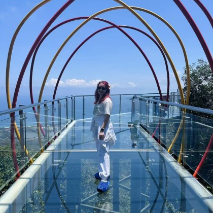 Экскурсия на стеклянном мосту