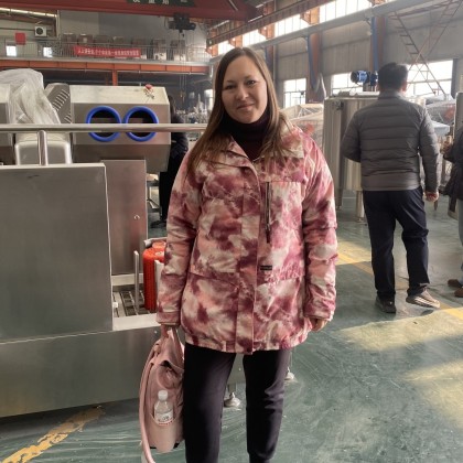 Перевод на переговорах с  заводом оборудования. Техническая тематика, условия отгрузок и поставки.