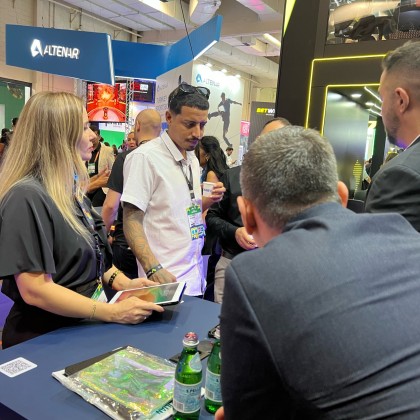 Переводчик Светлана на выставке Bis Sigma iGaming