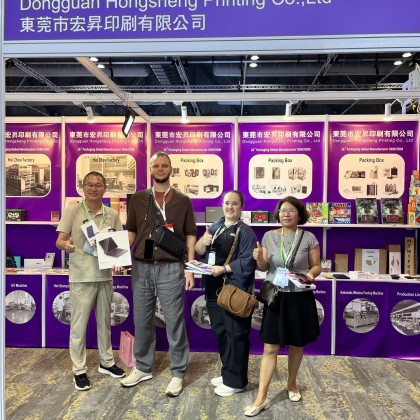 Переводчик Алина на выставке Global mobile sources