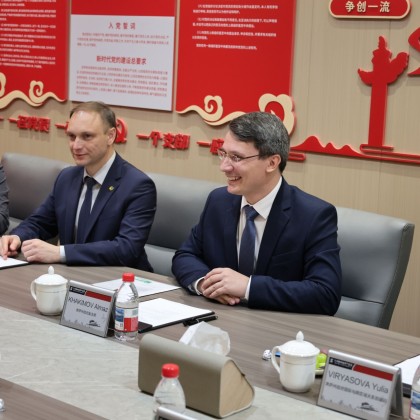 Перевод на переговорах с Китайским деловым обществом