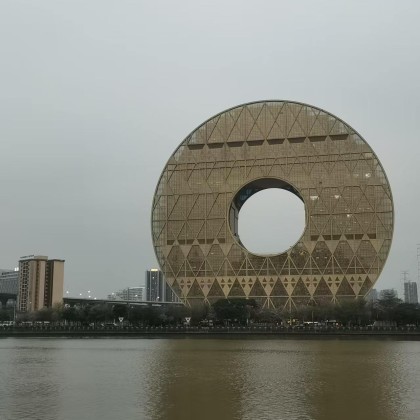 Экскурсия Круглое здание Кантонской Кольцо