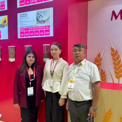 Переводчик Anna на выставке Перевод для компании Мираторг на выставке SIAL