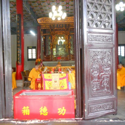 Экскурсия в Действующем монастыре ГуйЮэньСы в Ухани