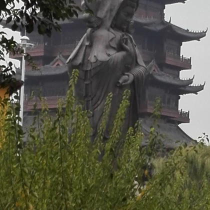 Экскурсия в Буддистском действующем монастыре "Достичь нирваны" в Ухани