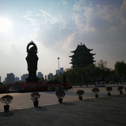 Экскурсия в Буддистском действующем монастыре "Достичь нирваны" в Ухани