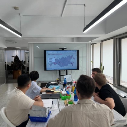 Перевод на переговорах с производителем сиропов