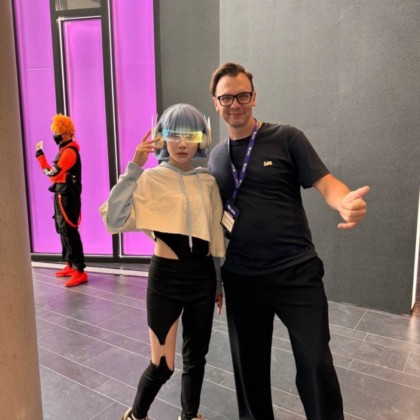 Переводчик Максим на выставке ABS Asia Blockchain Summit