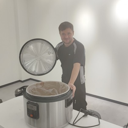 Перевод на заводе по производству скороварок