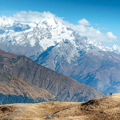 Переводчик Мишо на выставке озера Корольды